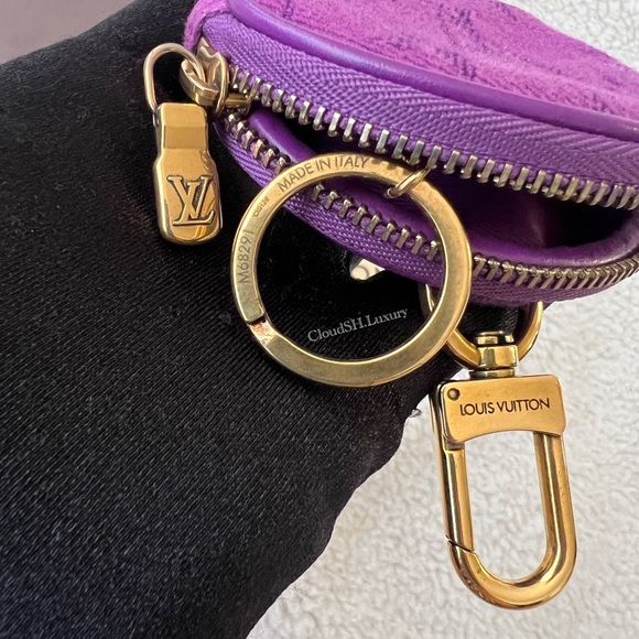Auth Louis Vuitton Purple Denim Round Coin Key Pouch - Unused - Picture 6 of 8